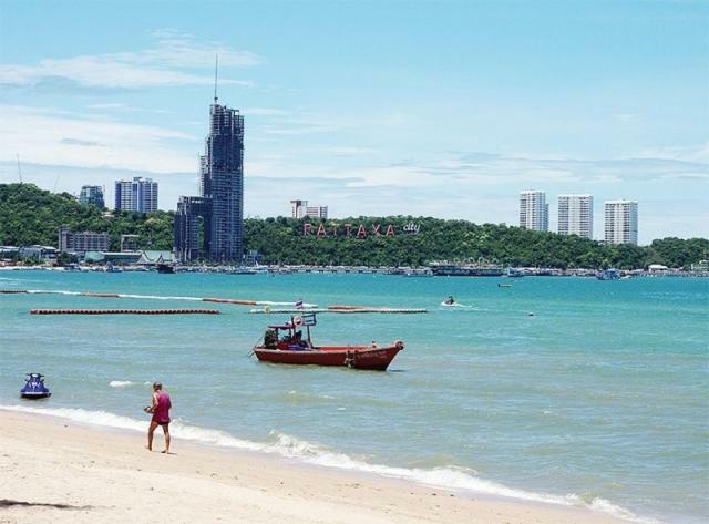 Ar Aeras Pattaya Apartment Bagian luar foto