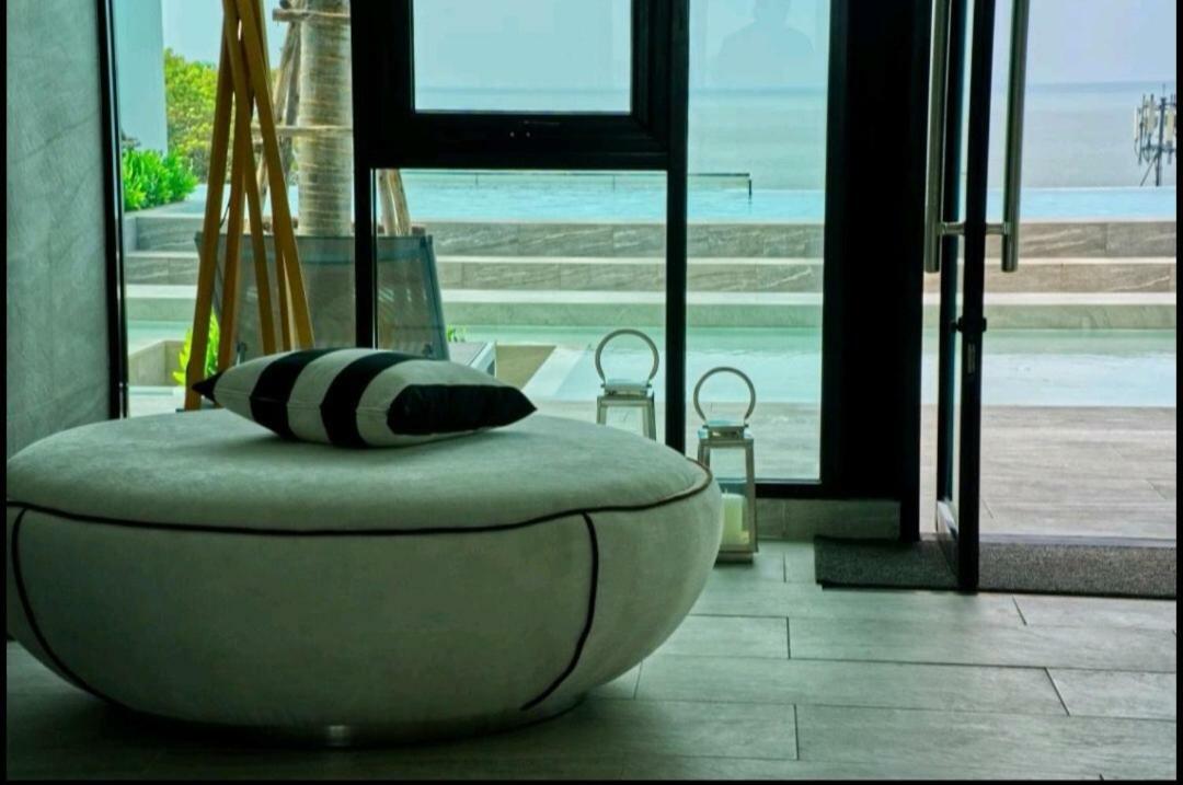 Ar Aeras Pattaya Apartment Bagian luar foto