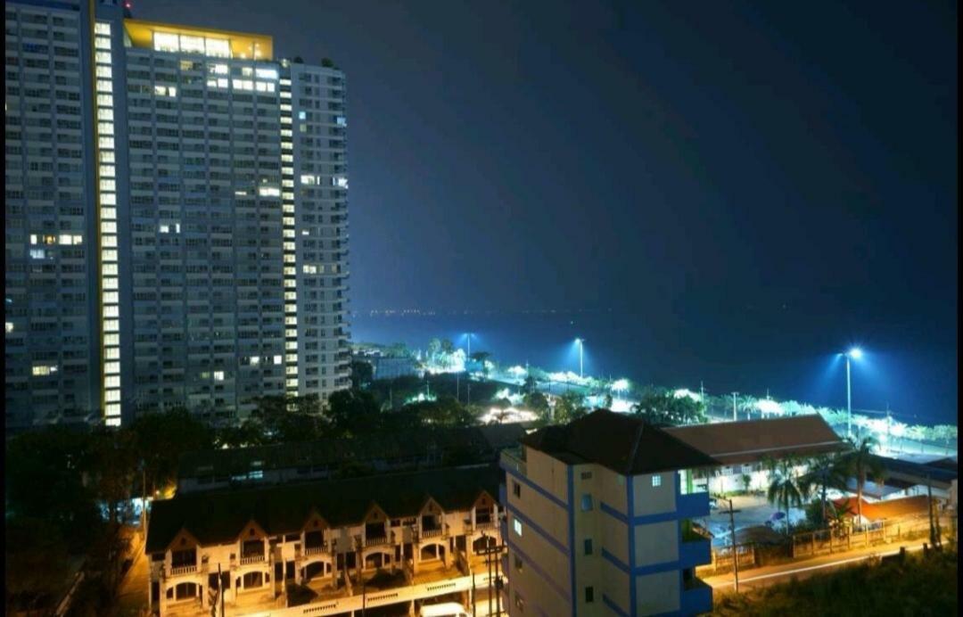 Ar Aeras Pattaya Apartment Bagian luar foto