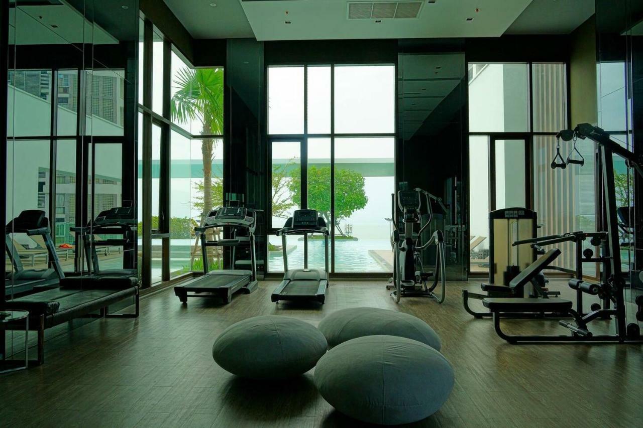 Ar Aeras Pattaya Apartment Bagian luar foto